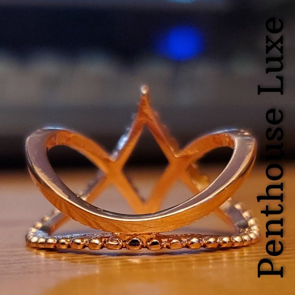 Rose Gold Double V Criss Cross Ring - Picture 2 of 5